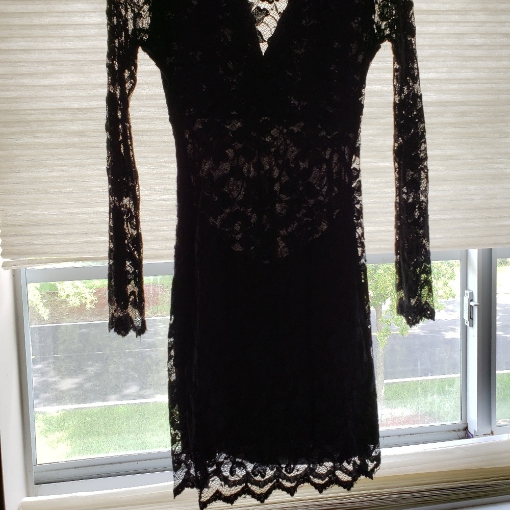 BEAUTIFUL ARDEN B SEXY LACE DRESS SIZE M - Picture 5 of 5